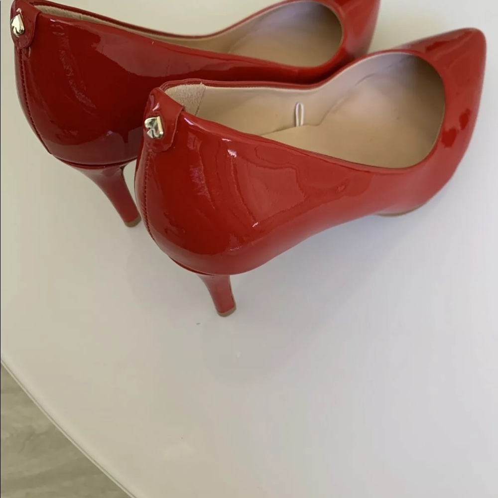 Kate Spade Vida Red Patent Leather Heel Shoe Pump. - Picture 3 of 11
